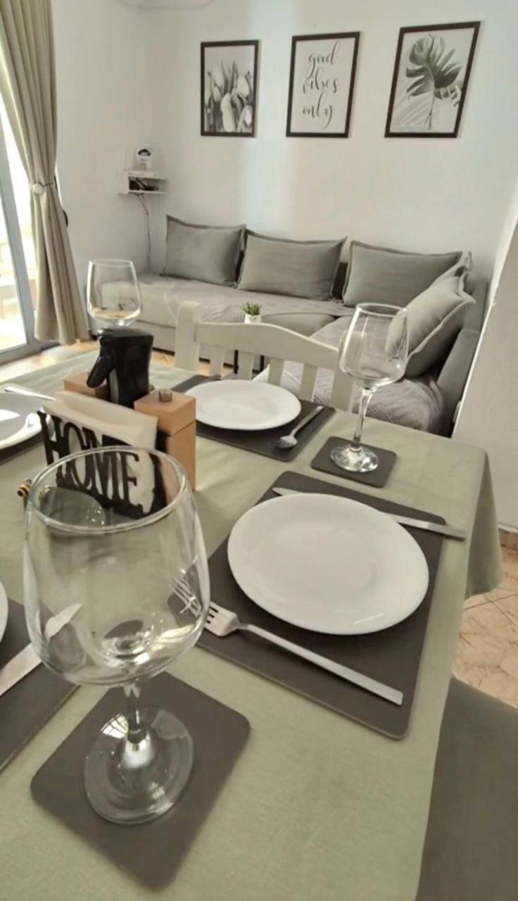 Happy Apartment Sarandë Exteriör bild